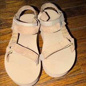 Teva Beige Sandals with Textured Soles